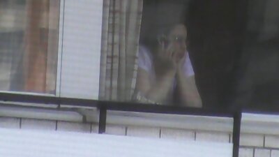 Malaekat sing nggumunake menehi sirah lan bajingan ing omah sing larang