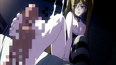 Saperangan ing sofa, nindakake panas bebarengan ing bantal