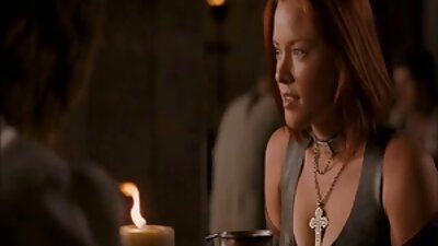 Hot pelacur punika dening bak, massaging dheweke udan lan seksi pus